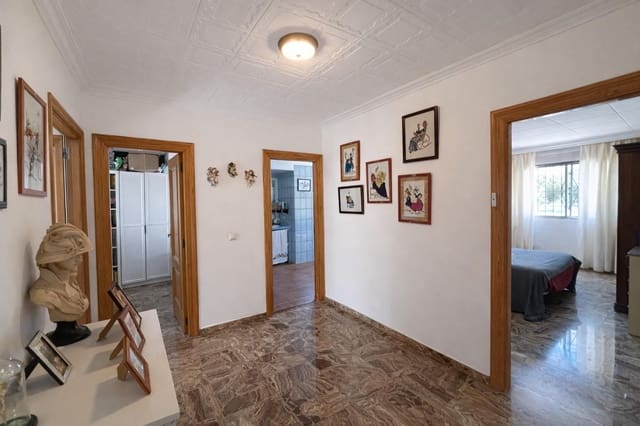 9 soverom Villa til salgs i Les Palmeres, Llucmajor med svømmebasseng garasje - € 895 000 (Ref: 9744127)