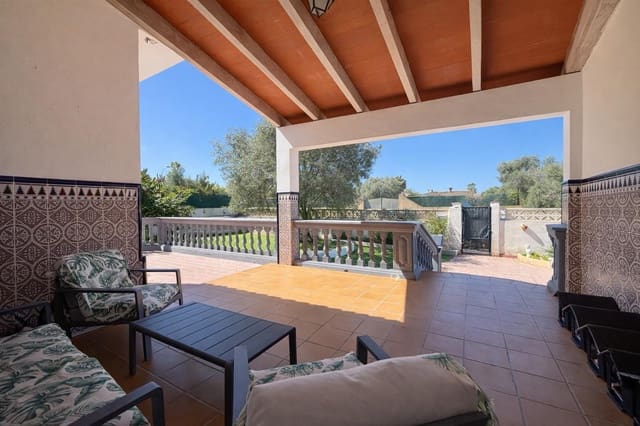 9 soverom Villa til salgs i Les Palmeres, Llucmajor med svømmebasseng garasje - € 895 000 (Ref: 9744127)