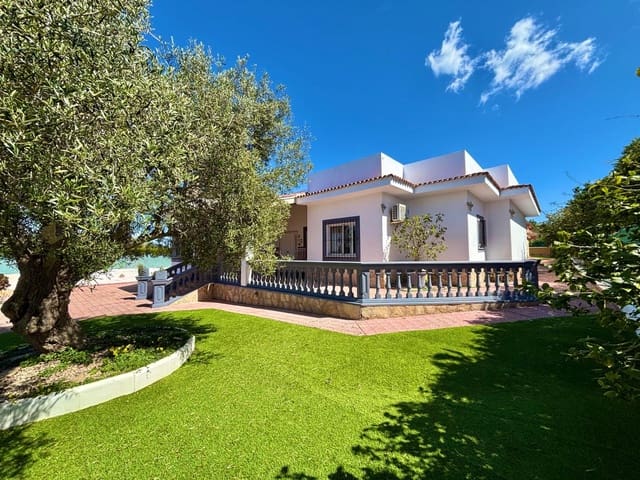 9 soverom Villa til salgs i Les Palmeres, Llucmajor med svømmebasseng garasje - € 895 000 (Ref: 9744127)