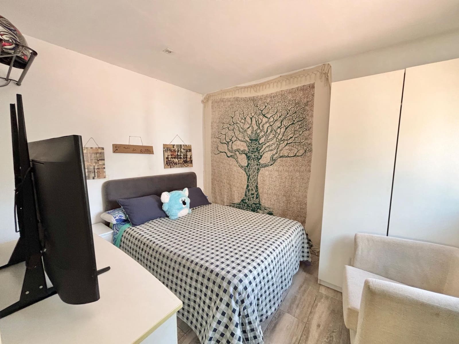 9 bedroom Villa for sale in Les Palmeres with pool garage - € 848,500 (Ref: 9744127)