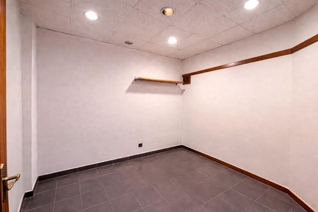 Erhverv til leje i Bons Aires, Palma de Mallorca - € 2.000 (Ref: 9751984)