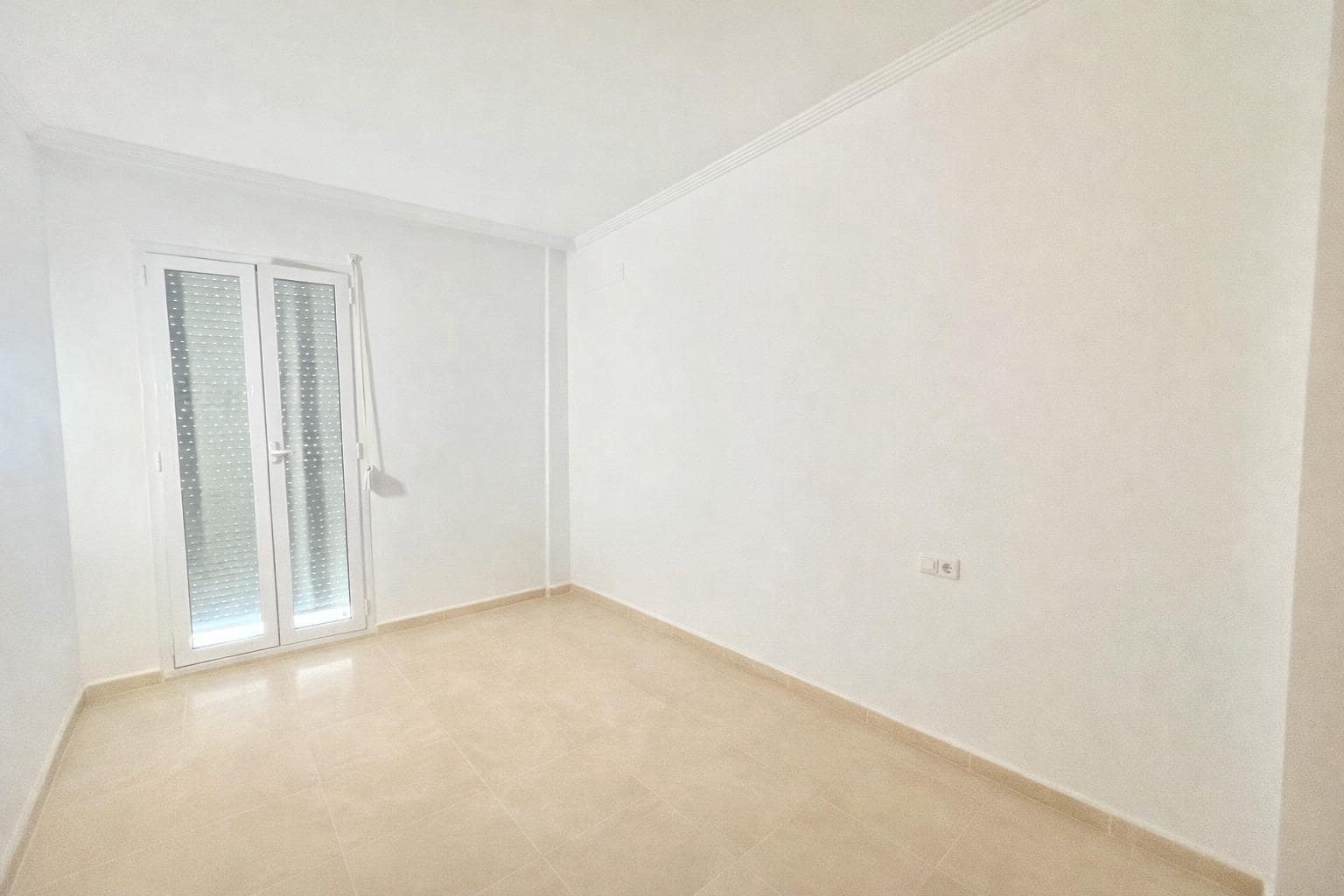 2 bedroom Flat for sale in Campos - € 300,000 (Ref: 9755620)