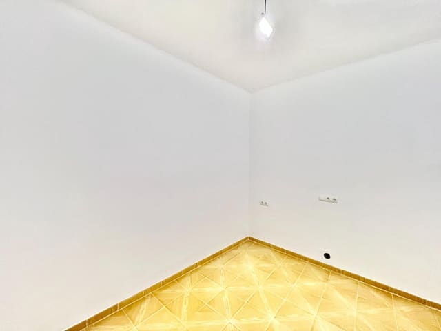 3 sovrum Lägenhet att hyra i Campos - 1 200 € (Ref: 9758931)