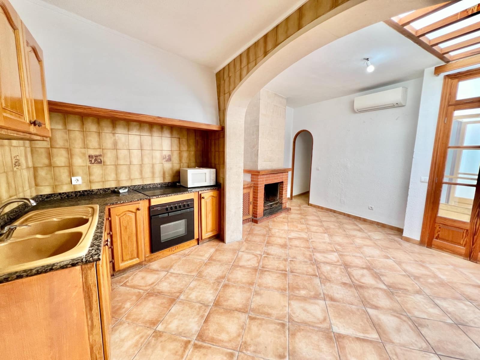 3 sovrum Lägenhet att hyra i Campos - 1 200 € (Ref: 9758931)