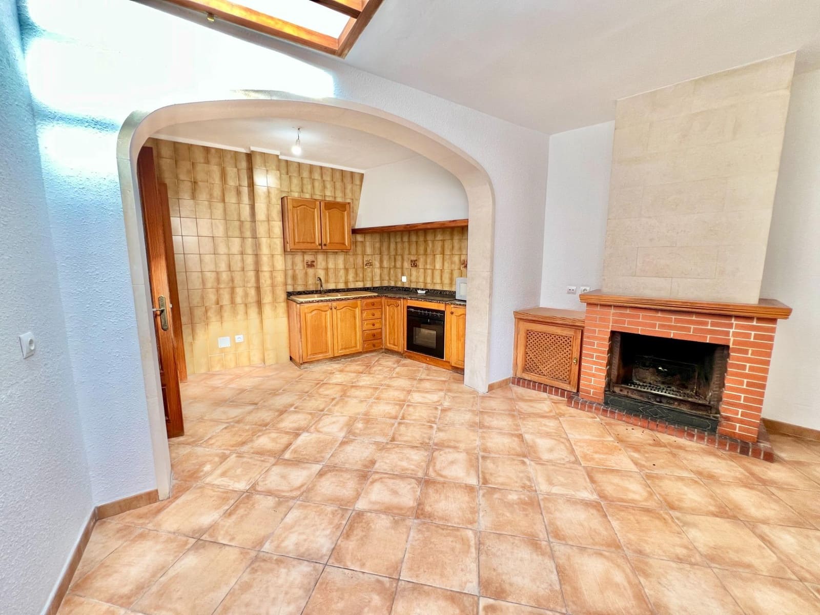 3 sovrum Lägenhet att hyra i Campos - 1 200 € (Ref: 9758931)