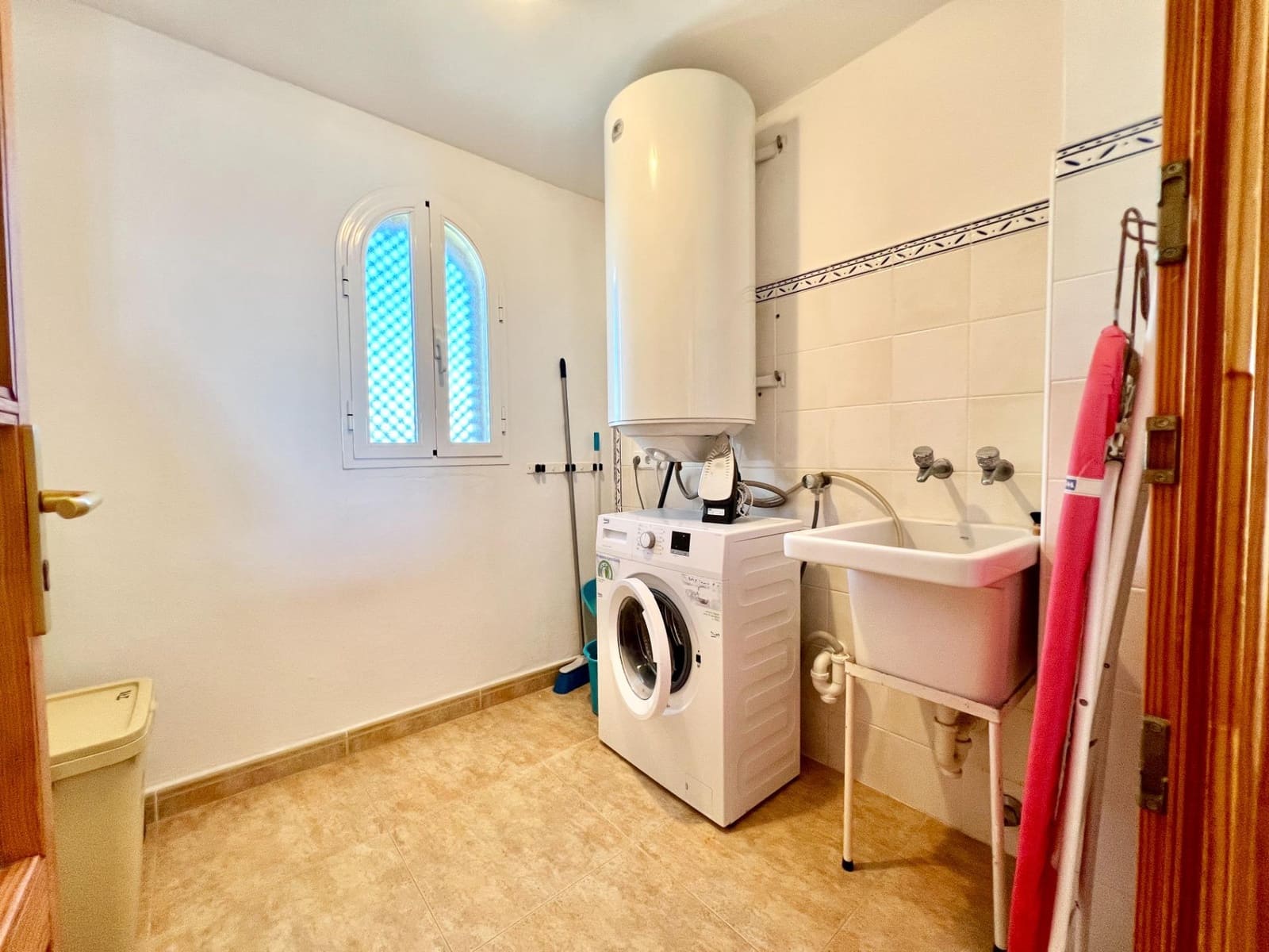 3 bedroom Penthouse for rent in Campos with pool garage - € 2,350 (Ref: 9780512)