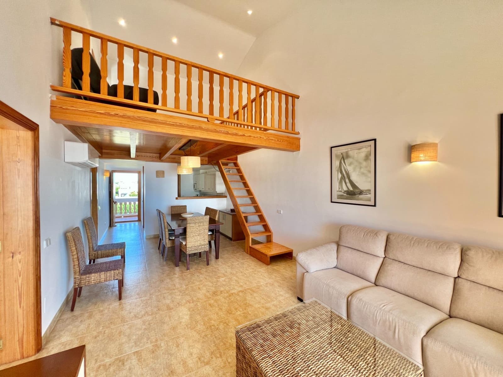 3 bedroom Penthouse for rent in Campos with pool garage - € 2,350 (Ref: 9780512)