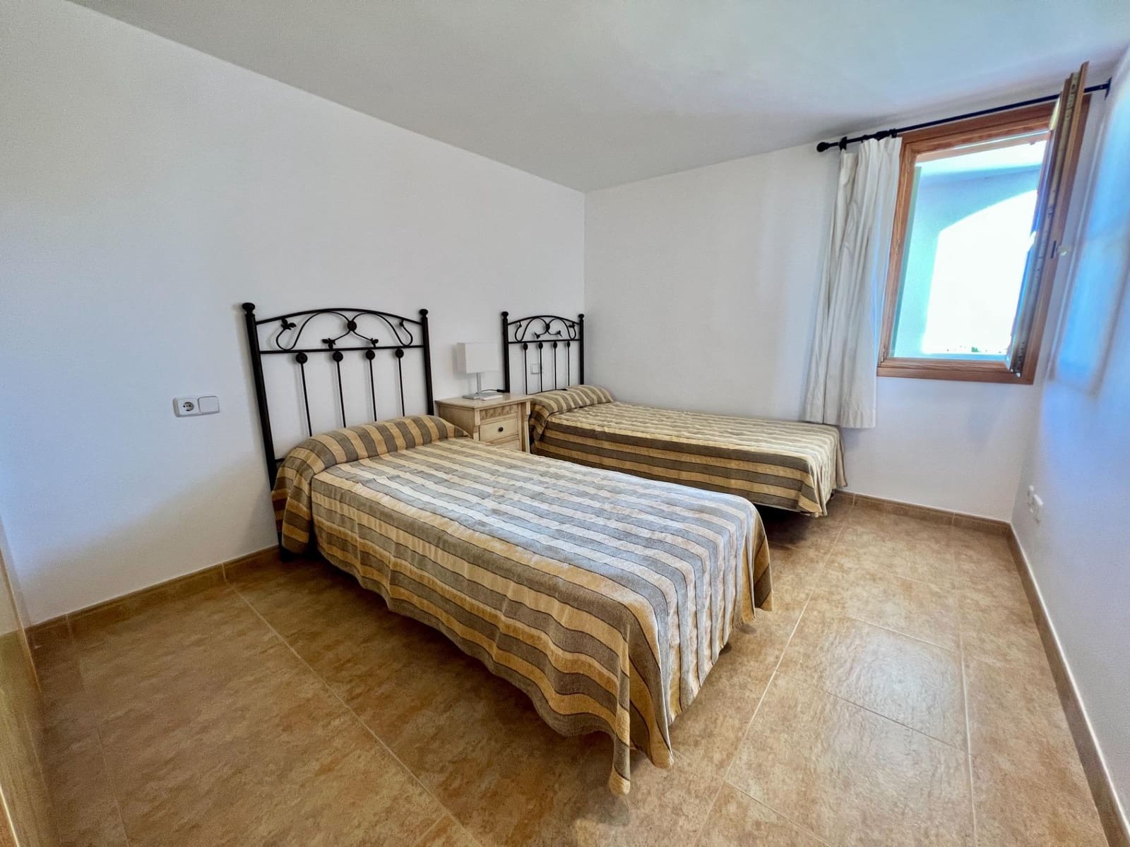 3 bedroom Penthouse for rent in Sa Rapita / La Rapita with pool garage - € 2,350 (Ref: 9780512)