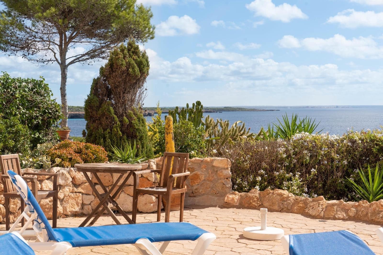 1 bedroom Flat for sale in Llucmajor with pool garage - € 490,000 (Ref: 9780513)