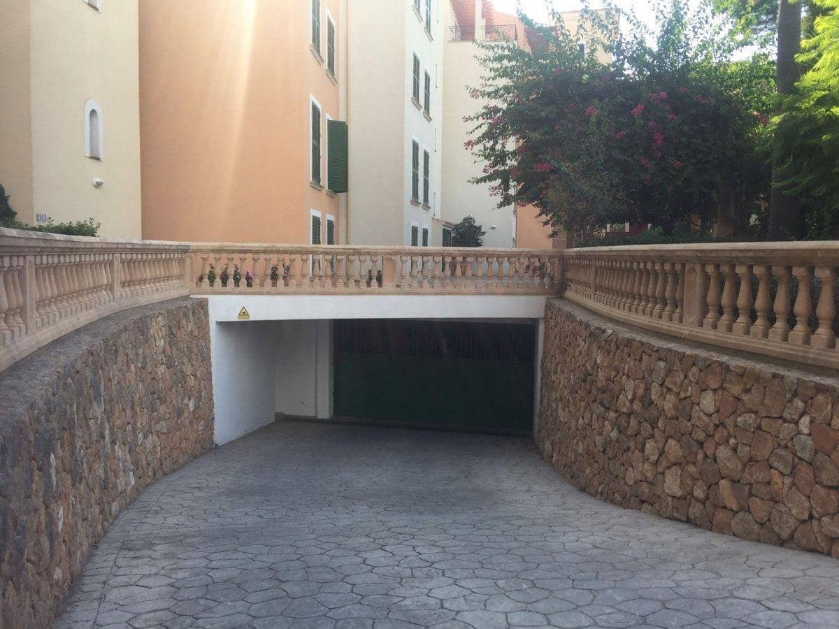 1 bedroom Flat for sale in Llucmajor with pool garage - € 490,000 (Ref: 9780513)