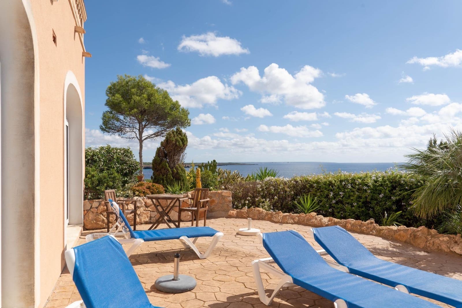 1 bedroom Flat for sale in Llucmajor with pool garage - € 490,000 (Ref: 9780513)