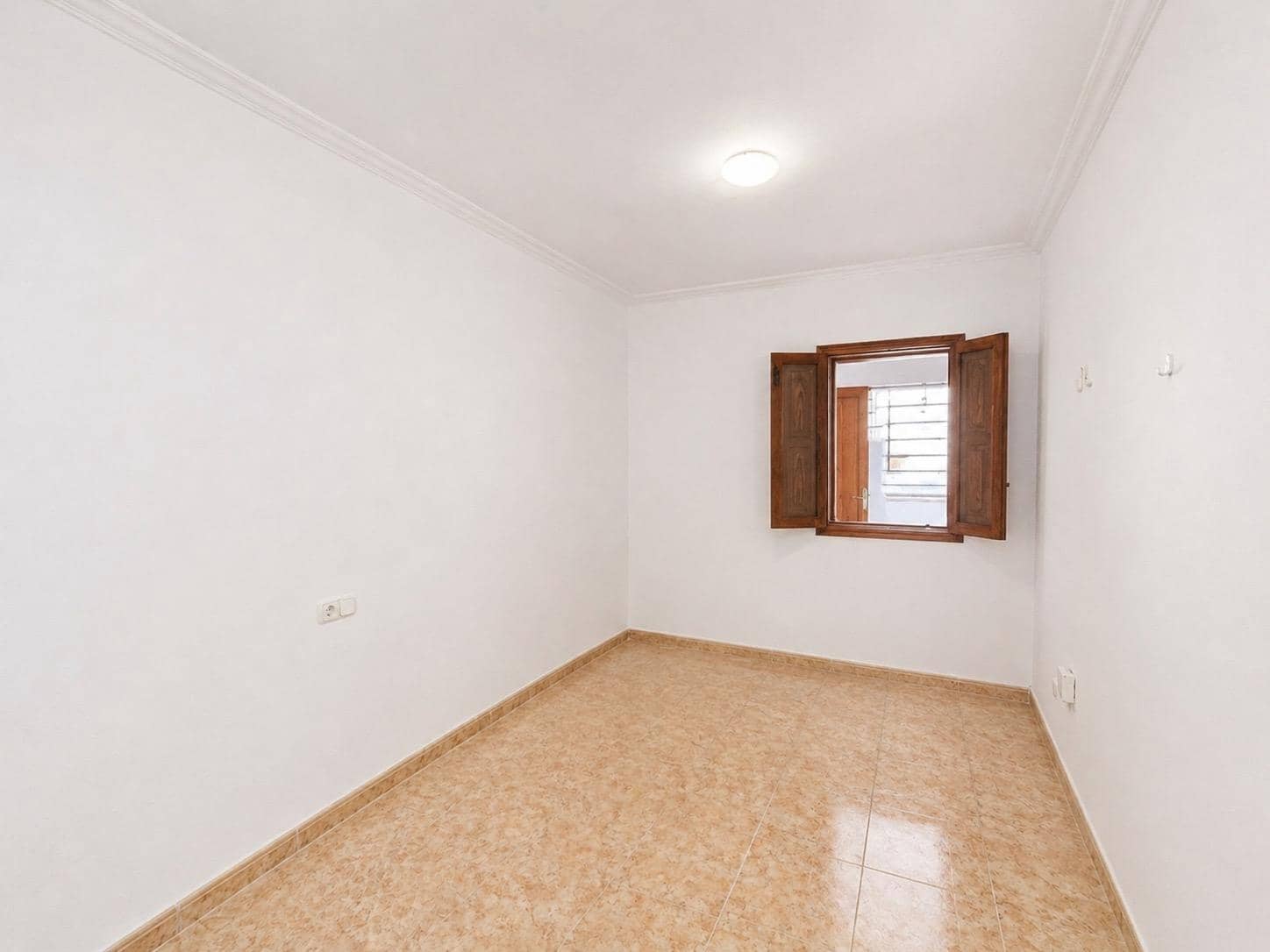 2 makuuhuone Omakotitalo myytävänä paikassa Palma de Mallorca mukana 
autotalli - 380 000 € (Ref: 9815831)