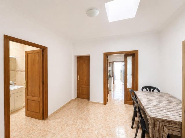 2 makuuhuone Omakotitalo myytävänä paikassa Palma de Mallorca mukana 
autotalli - 380 000 € (Ref: 9815831)