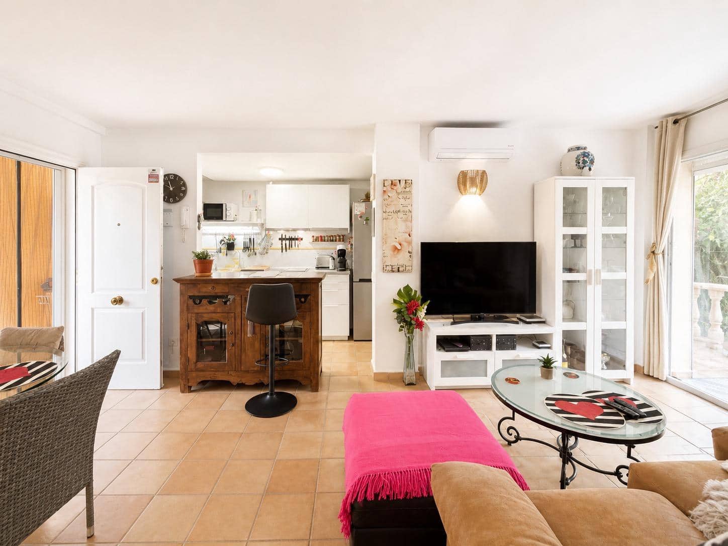 2 bedroom Apartment for sale in Llucmajor with pool - € 395,000 (Ref: 9820482)
