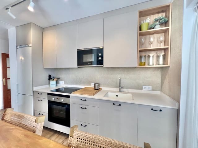 3 sypialnia Mieszkanie do wynajęcia w Colonia de Sant Jordi, Ses Salines z garażem - 1 750 € (Ref: 9855421)