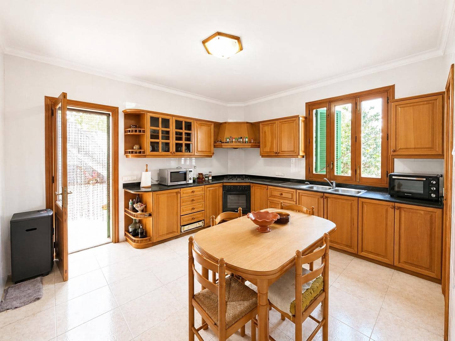 4 chambre Villa/Maison à vendre à Alaro avec garage - 1 100 000 € (Ref: 9866982)