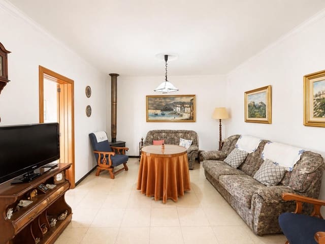 4 bedroom Villa for sale in Alaró with garage - € 1,100,000 (Ref: 9866982)