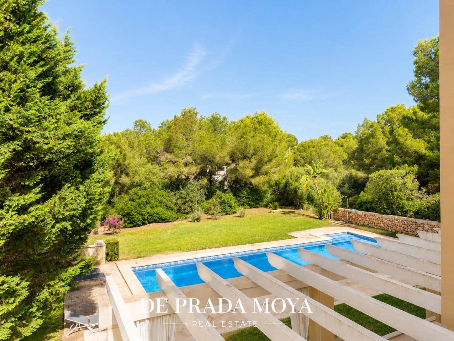 2 bedroom Flat for sale in Llucmajor with pool - € 399,000 (Ref: 9918080)