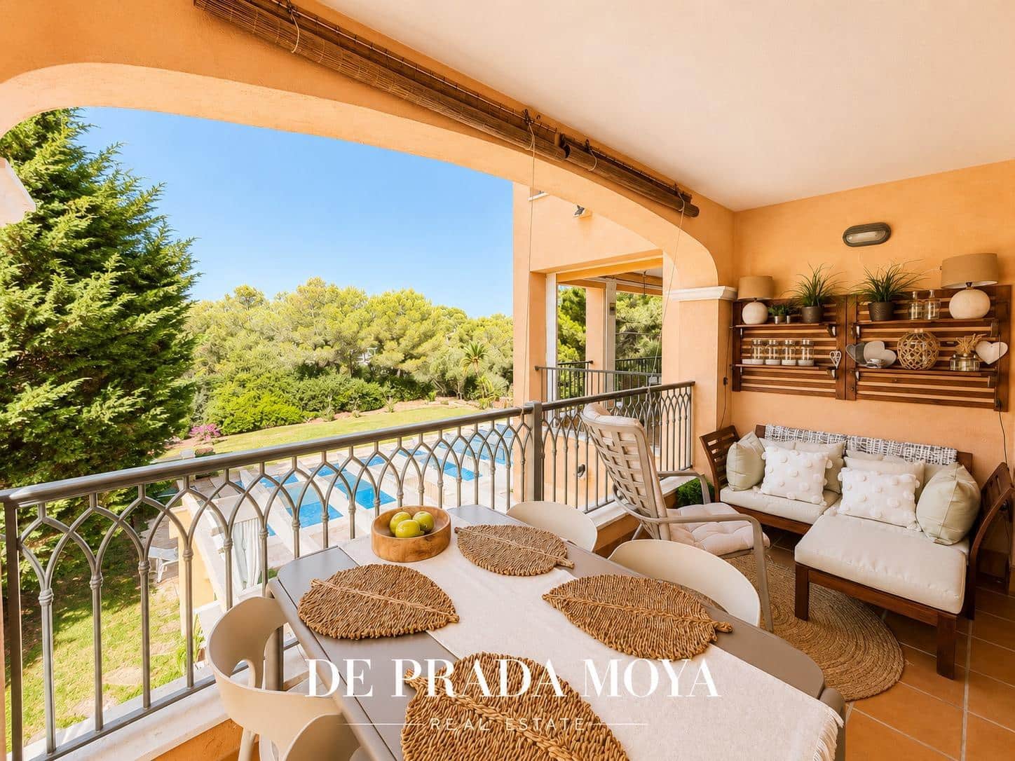 2 bedroom Flat for sale in Llucmajor with pool - € 399,000 (Ref: 9918080)