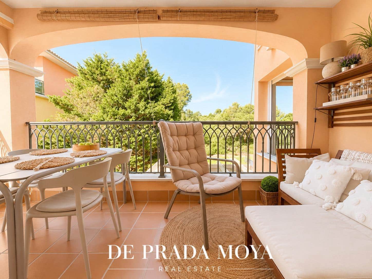 2 bedroom Flat for sale in Llucmajor with pool - € 399,000 (Ref: 9918080)