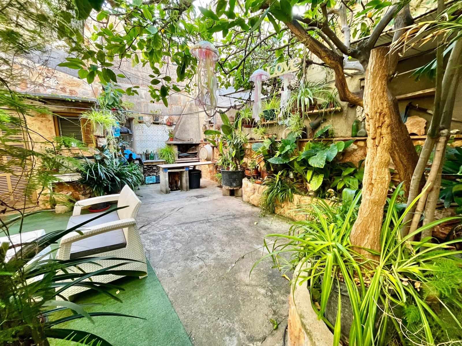 4 soveværelse Byhus til salg i Campos med garage - € 660.000 (Ref: 9924597)