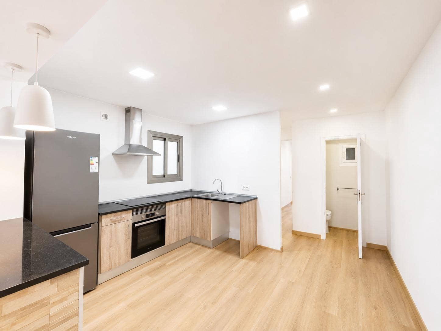 3 bedroom Flat for rent in Palma de Mallorca - € 1,650 (Ref: 9929358)