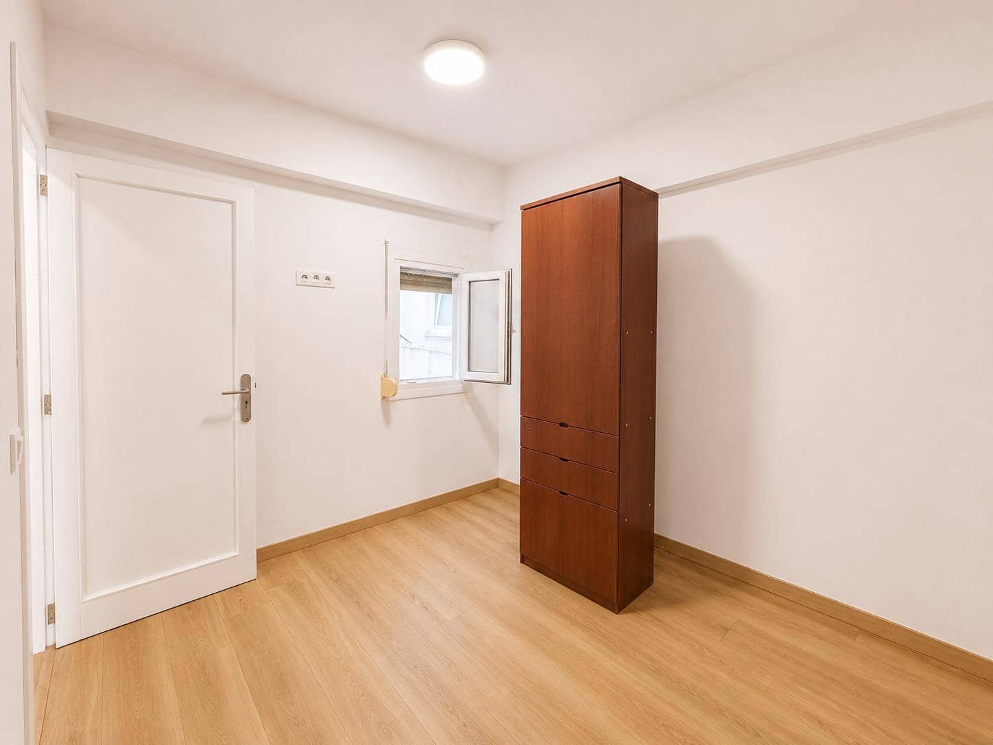 3 bedroom Flat for rent in Palma de Mallorca - € 1,650 (Ref: 9929358)