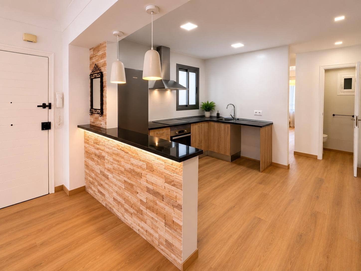 3 bedroom Flat for rent in Palma de Mallorca - € 1,650 (Ref: 9929358)