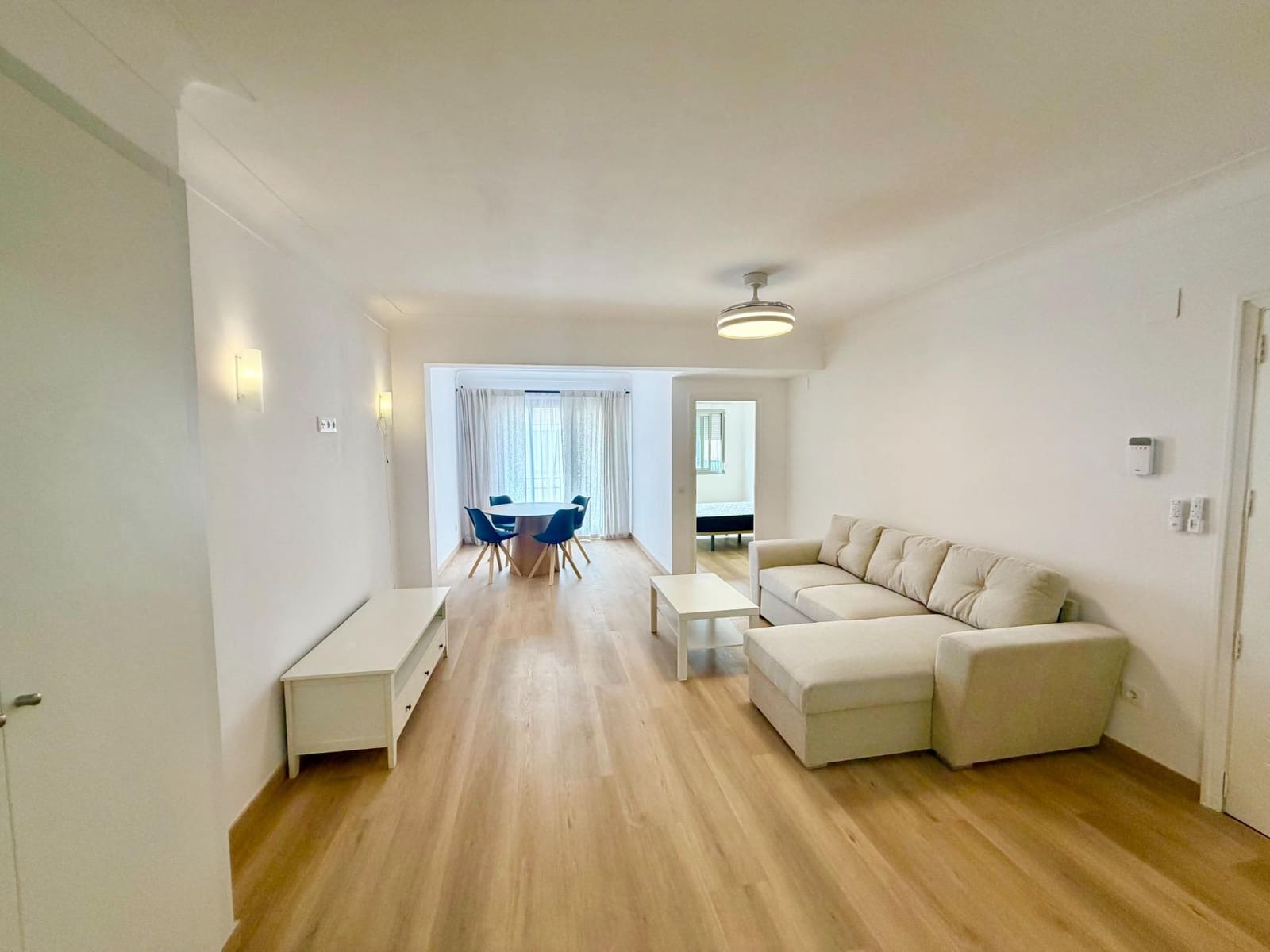 3 soverom Leilighet til leie i Palma de Mallorca - € 1 700 (Ref: 9929358)