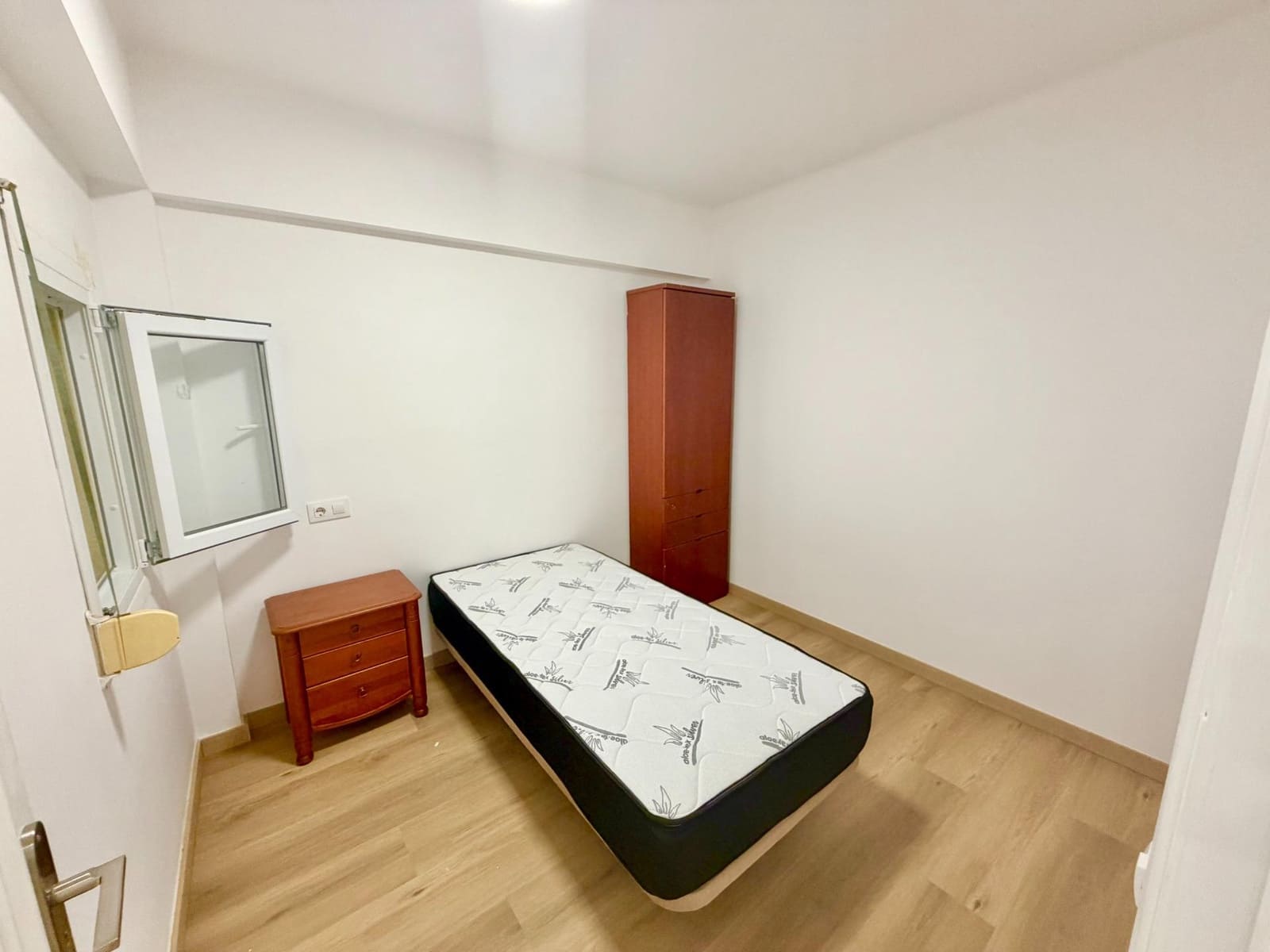 3 soverom Leilighet til leie i Palma de Mallorca - € 1 700 (Ref: 9929358)