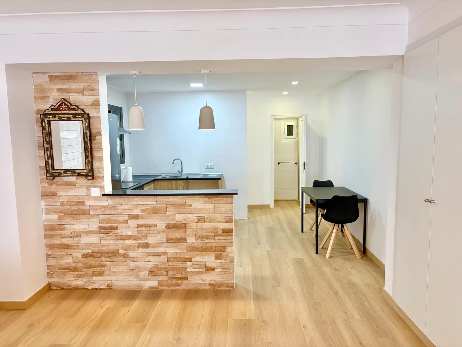 3 soverom Leilighet til leie i Palma de Mallorca - € 1 700 (Ref: 9929358)