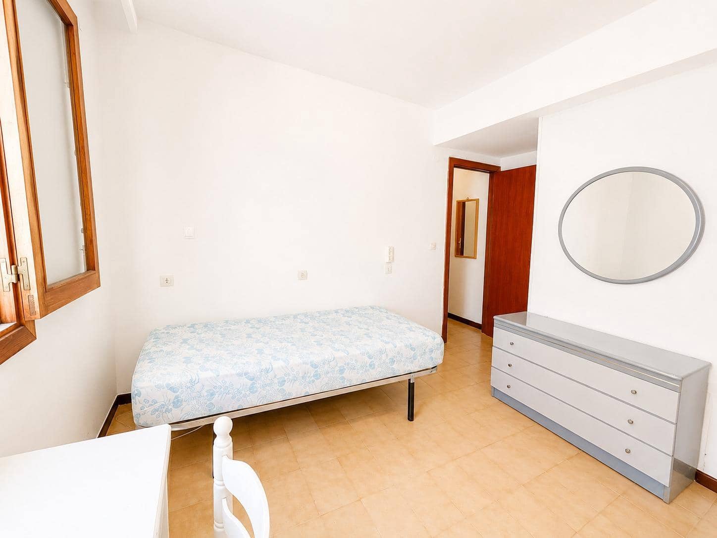 4 quarto Apartamento para arrendar em Palma de Mallorca - 1 750 € (Ref: 9945698)