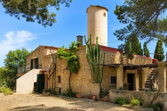 4 slaapkamer Finca/Landhuis te koop in Artà met garage - € 950.000 (Ref: 9949754)