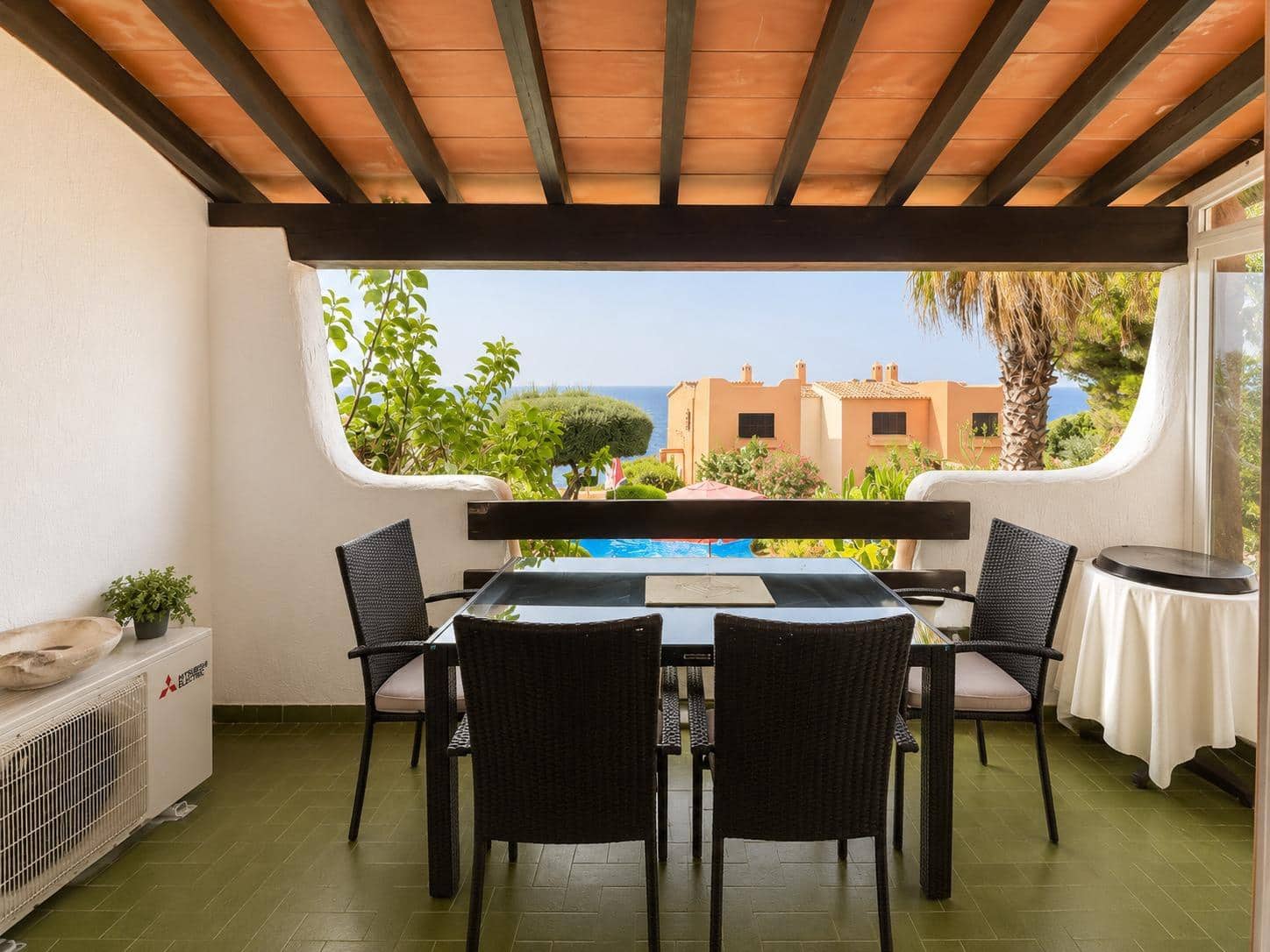 2 bedroom Terraced Villa for sale in Llucmajor with pool garage - € 495,000 (Ref: 9975403)