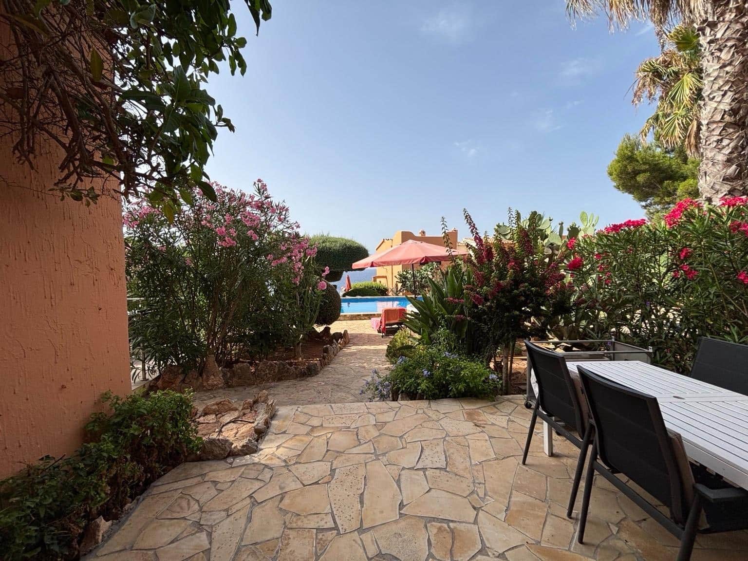 2 bedroom Terraced Villa for sale in Llucmajor with pool garage - € 495,000 (Ref: 9975403)