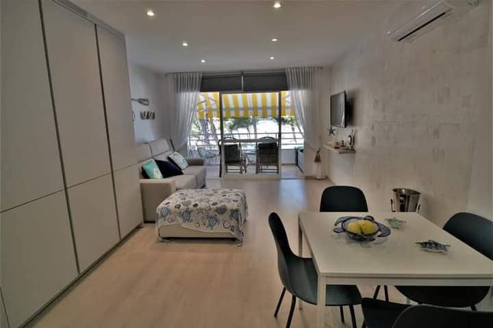 Studio for rent in Santa Ponsa - € 1,200 (Ref: 9978820)