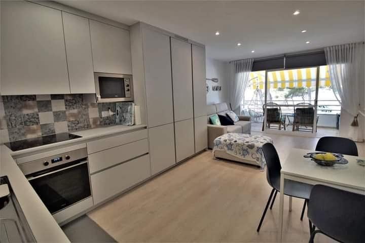 Studio for rent in Santa Ponsa - € 1,200 (Ref: 9978820)
