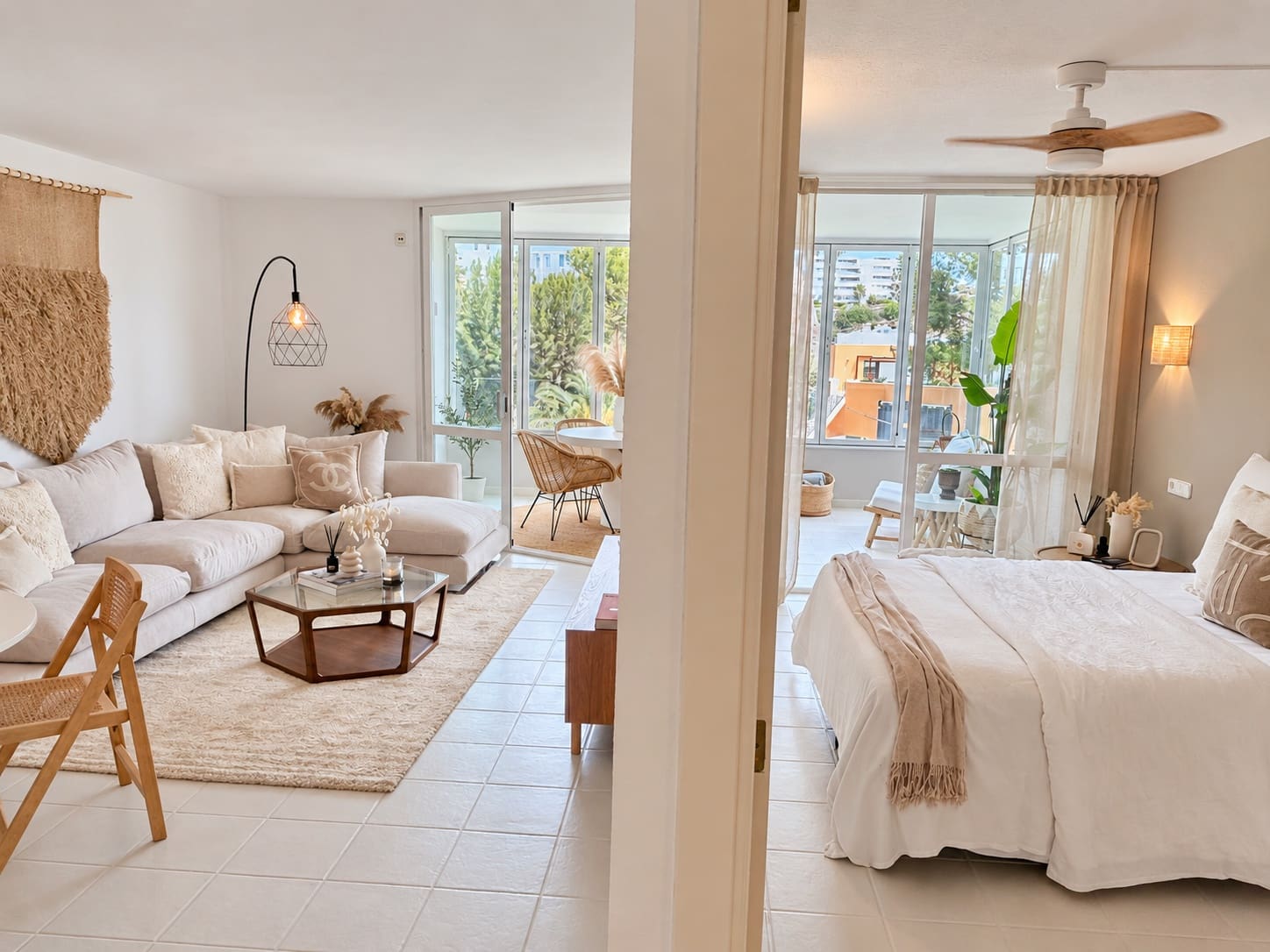 2 bedroom Apartment for sale in Puerto Portals with pool - € 929,000 (Ref: 10168885)