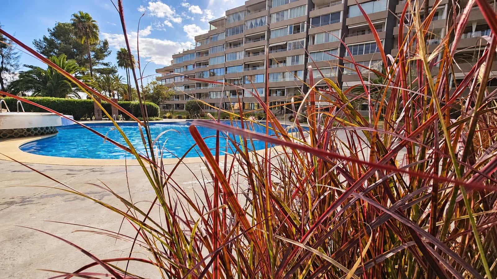 2 bedroom Apartment for sale in Puerto Portals with pool - € 929,000 (Ref: 10168885)