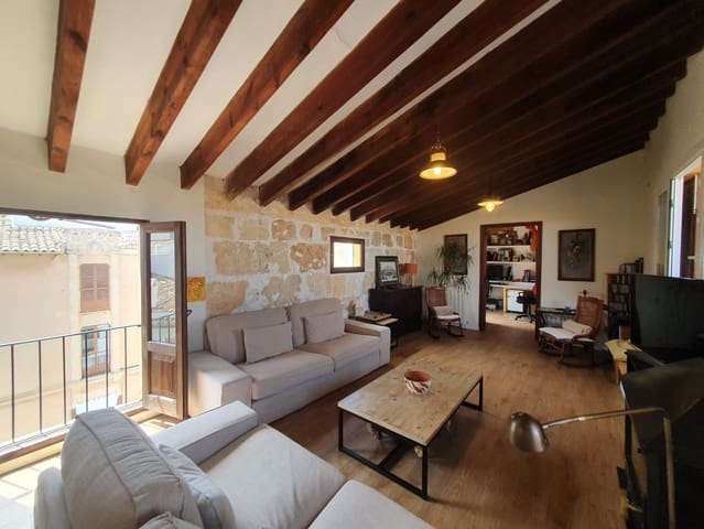 4 bedroom Penthouse for sale in Palma de Mallorca with garage - € 1,790,000 (Ref: 6966644)