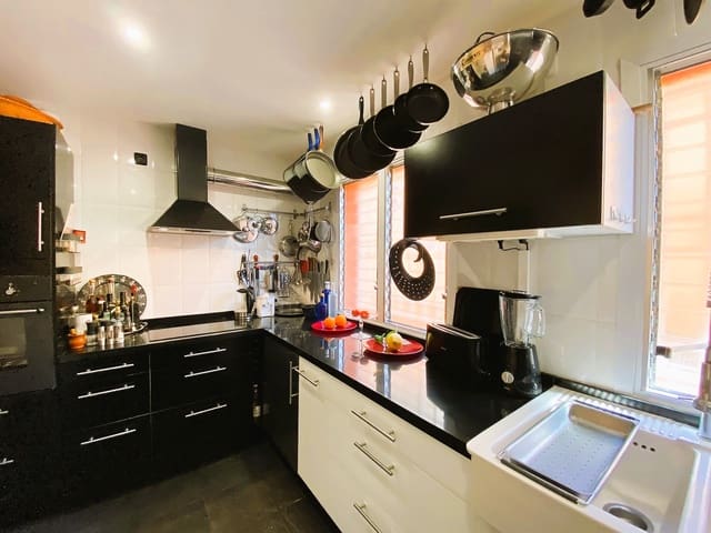 3 bedroom Apartment for sale in Bendinat, Calvià with pool - € 780,000 (Ref: 7385754)