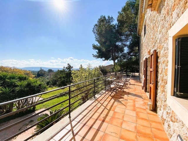 6 bedroom Finca/Country House for sale in Alaró with pool garage - € 3,800,000 (Ref: 7402036)
