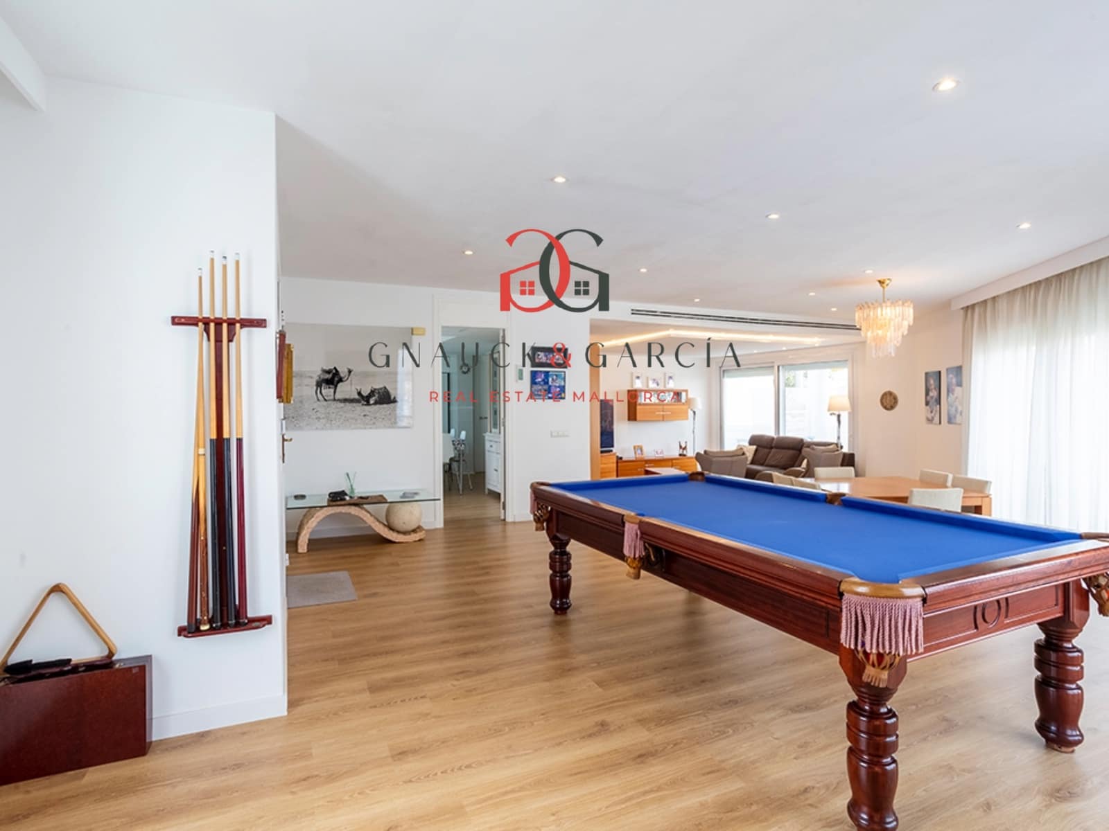 6 slaapkamer Huis te koop in Son Veri Nou met zwembad garage - € 1.190.000 (Ref: 7433321)