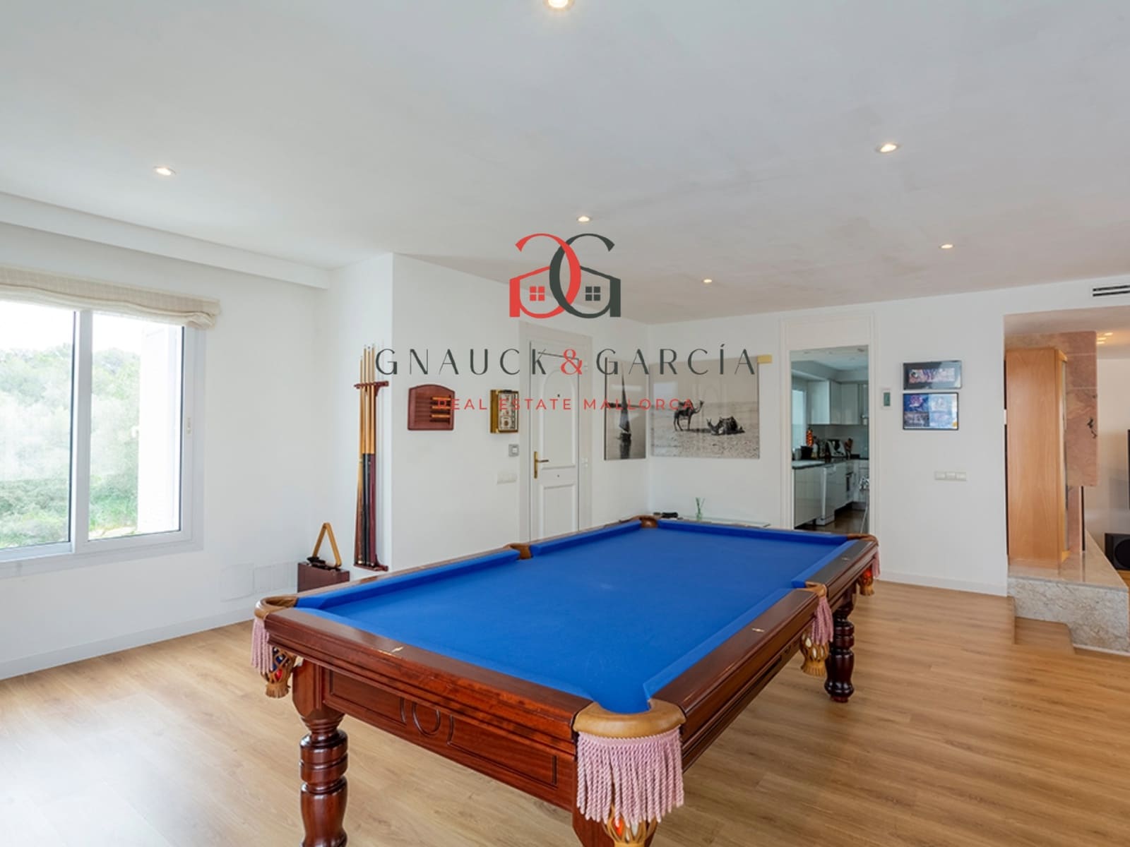 6 slaapkamer Huis te koop in Son Veri Nou met zwembad garage - € 1.190.000 (Ref: 7433321)