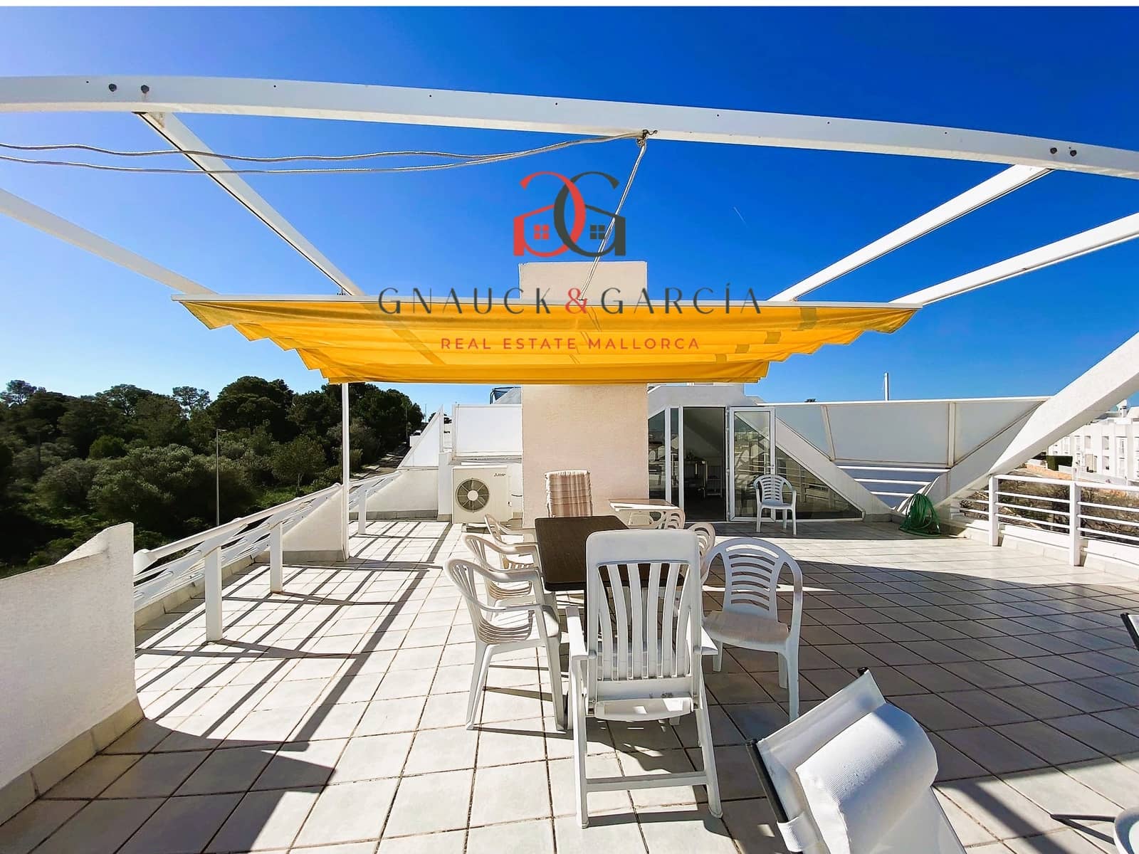 6 slaapkamer Huis te koop in Son Veri Nou met zwembad garage - € 1.190.000 (Ref: 7433321)