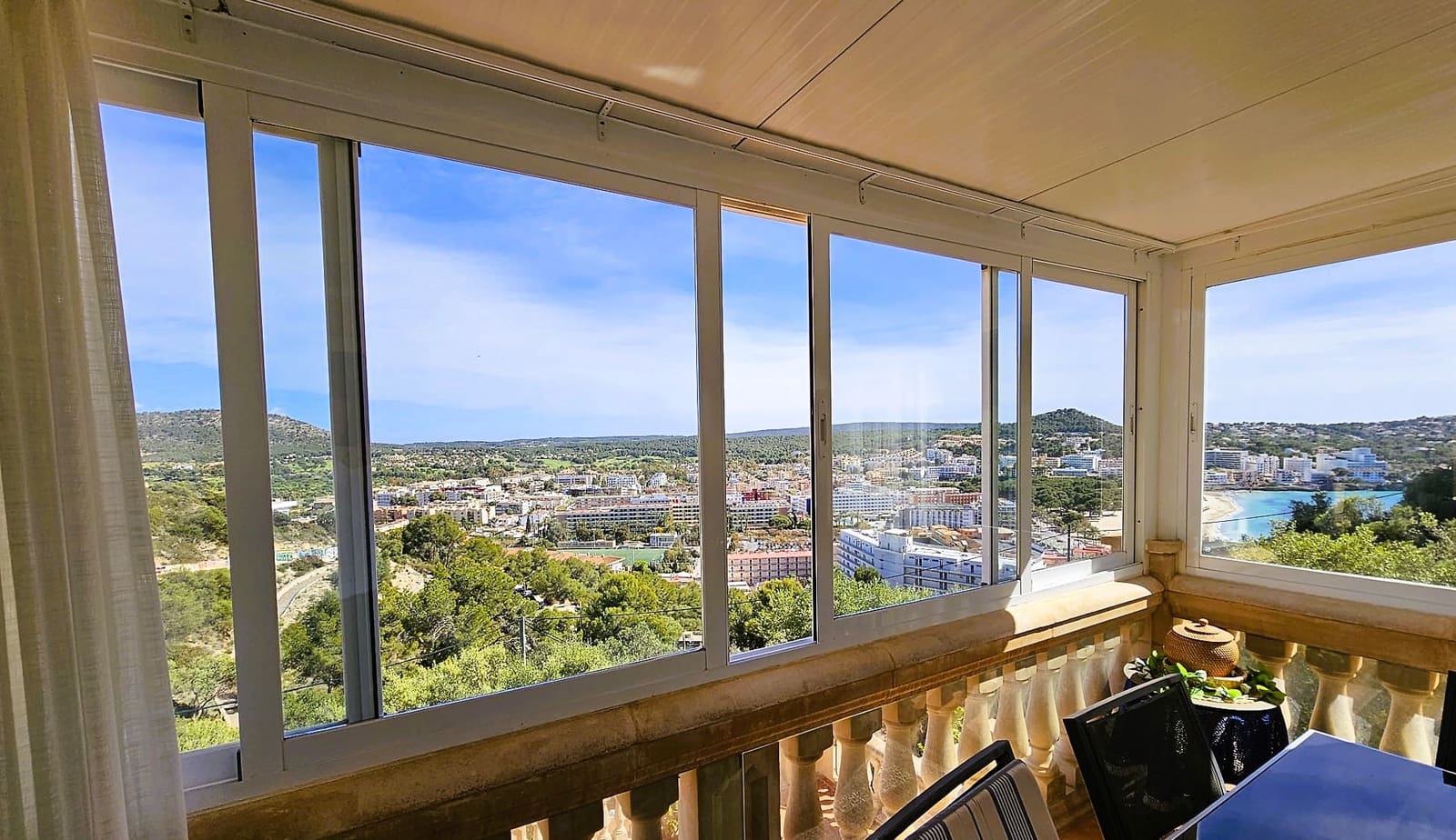 3 bedroom Villa for sale in Santa Ponsa with pool garage - € 1,750,000 (Ref: 7508354)