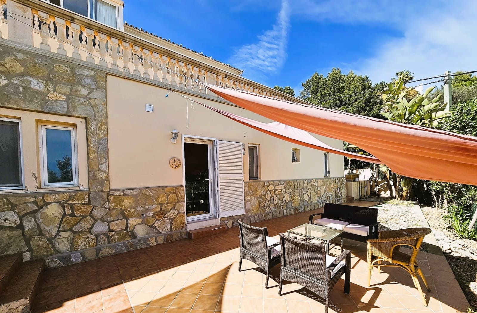 3 bedroom Villa for sale in Santa Ponsa with pool garage - € 1,750,000 (Ref: 7508354)