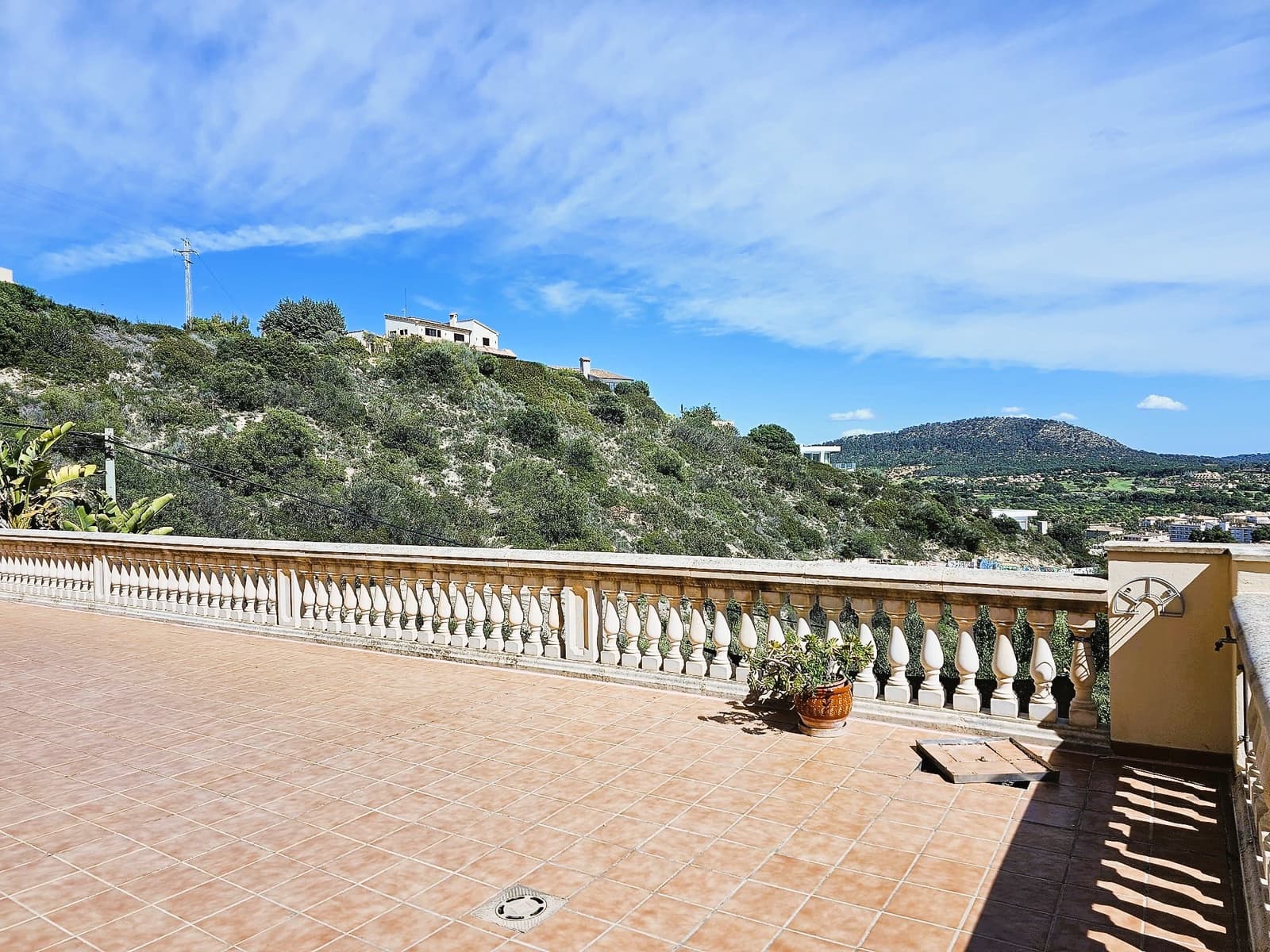 3 bedroom Villa for sale in Santa Ponsa with pool garage - € 1,750,000 (Ref: 7508354)
