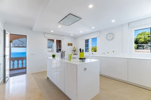 4 sypialnia Willa na sprzedaż w Puerto de Andratx, Andratx z basenem garażem - 10 000 000 € (Ref: 7857903)