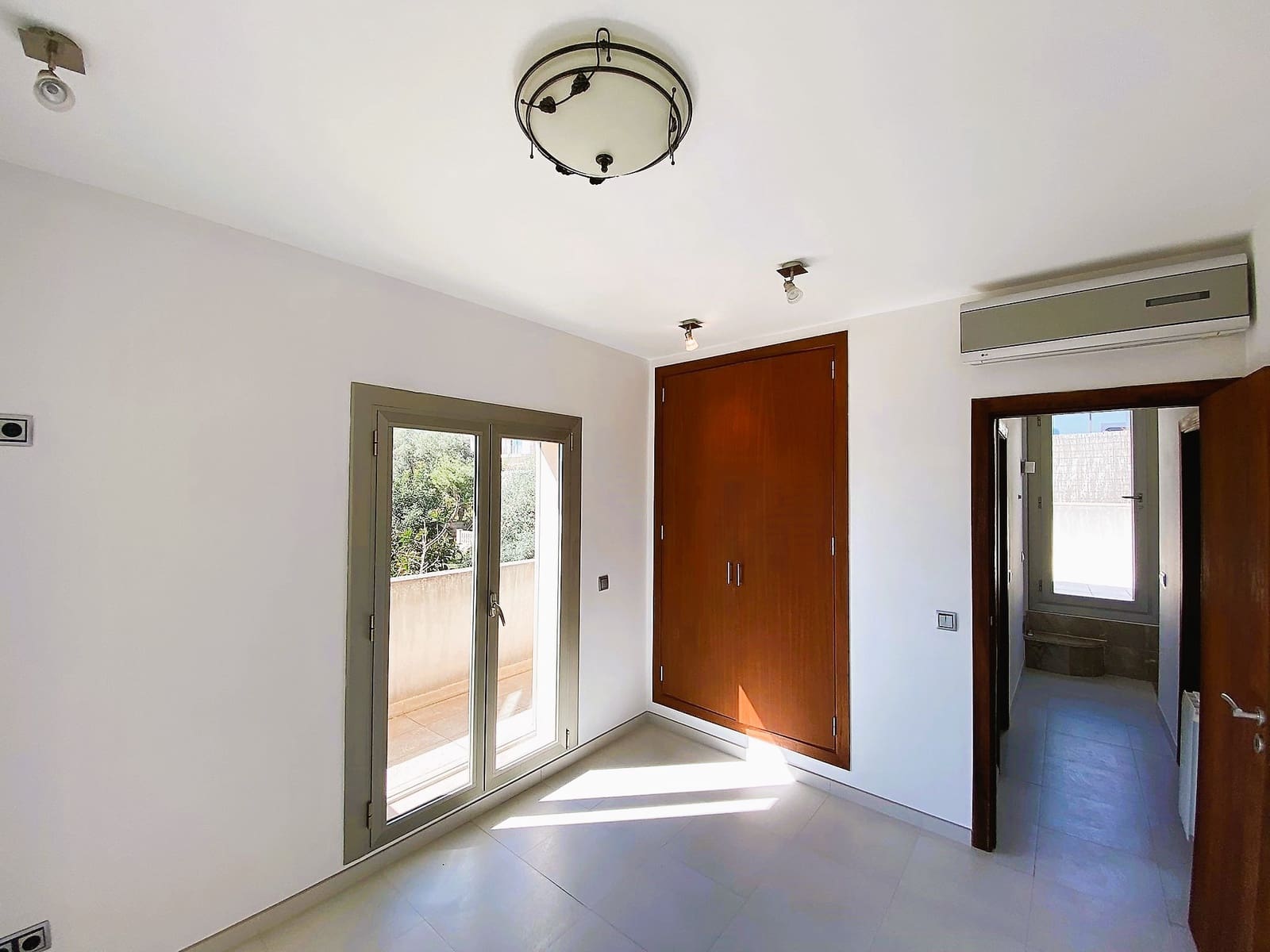 3 Zimmer Villa zu verkaufen in Genova mit Pool Garage - 1.200.000 € (Ref: 8280062)